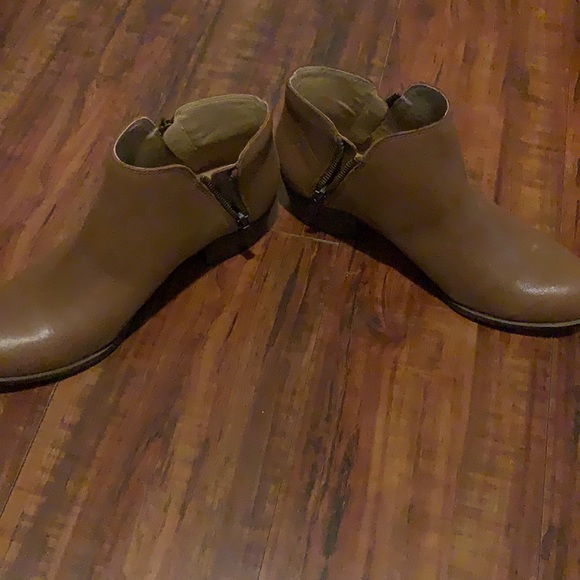 Booties - Picture 4 of 6